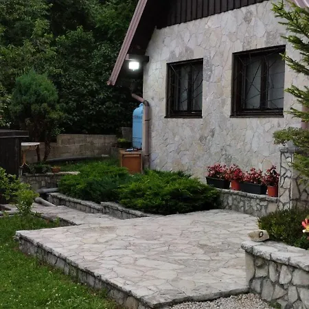 Vikendica Harun Holiday home *